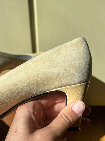 RARE Vintage 1980s Escada Leather Croc-Embossed Pumps in Pastel Yellow