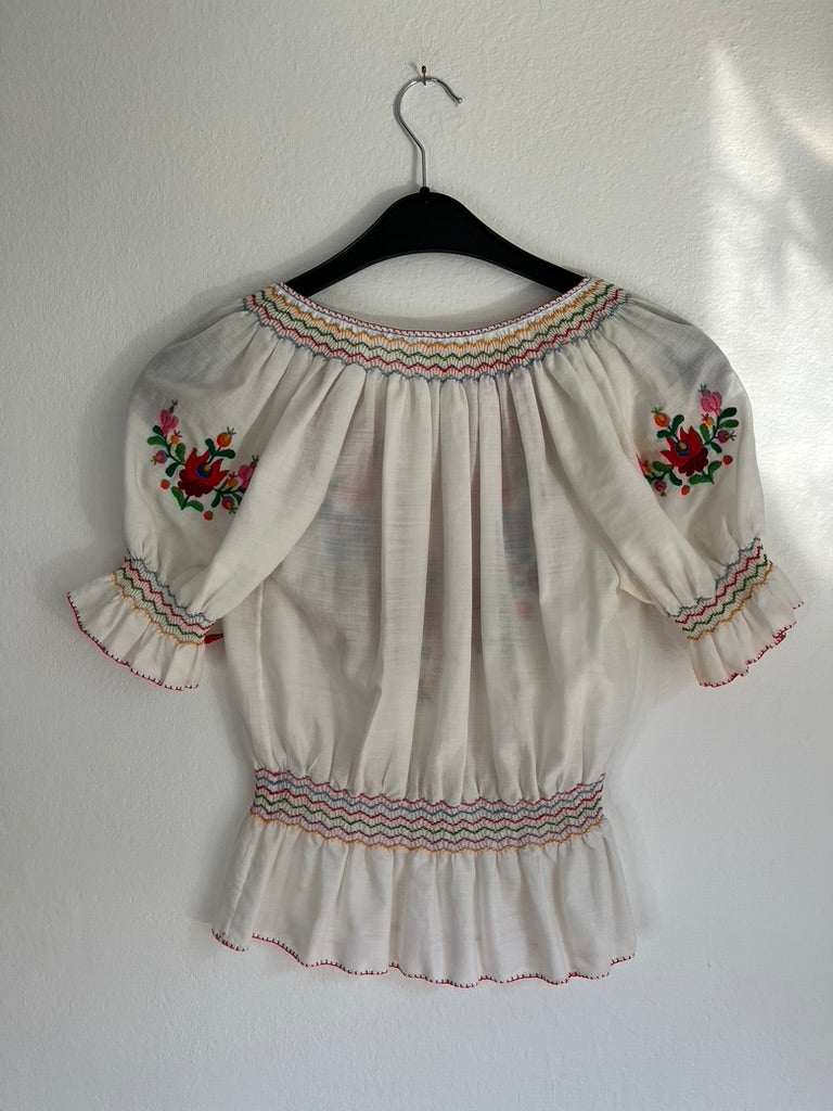 Vintage 1970s Hand-Embroidered Cottagecore Blouse - Traditional Folk Art with Colorful Floral Motifs