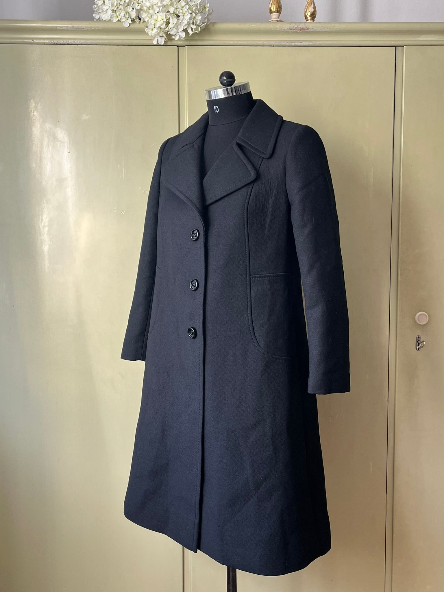 Vintage Pure Wool Coat - Classic 1960s Mid-Century Elegance