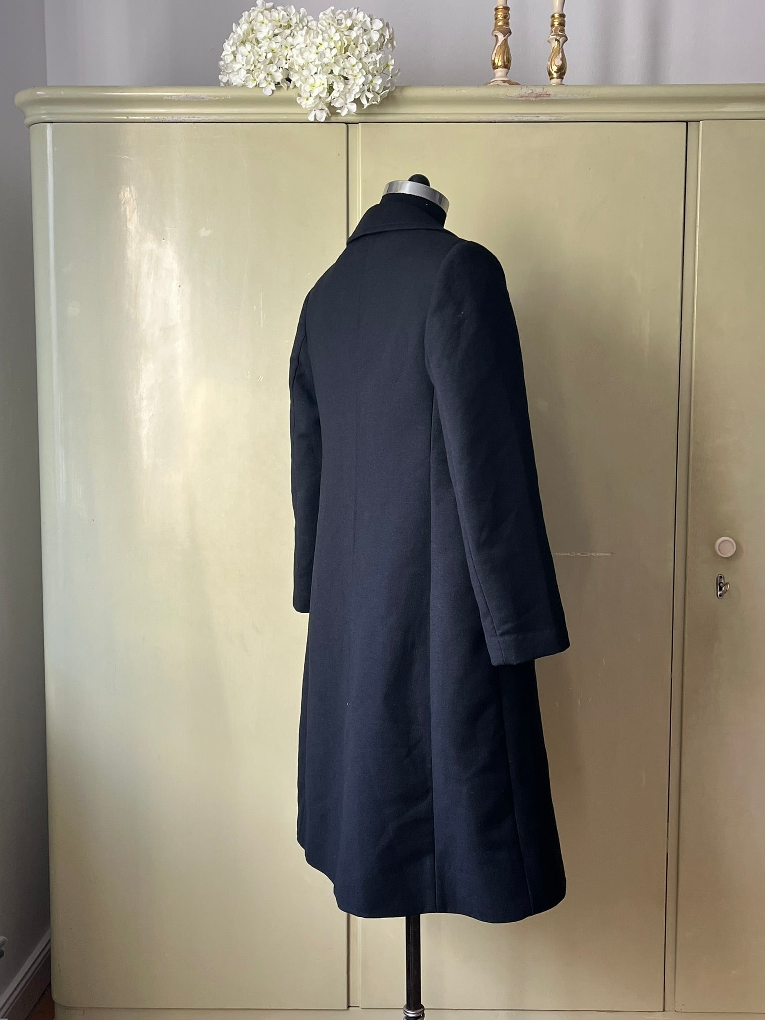 Vintage Pure Wool Coat - Classic 1960s Mid-Century Elegance